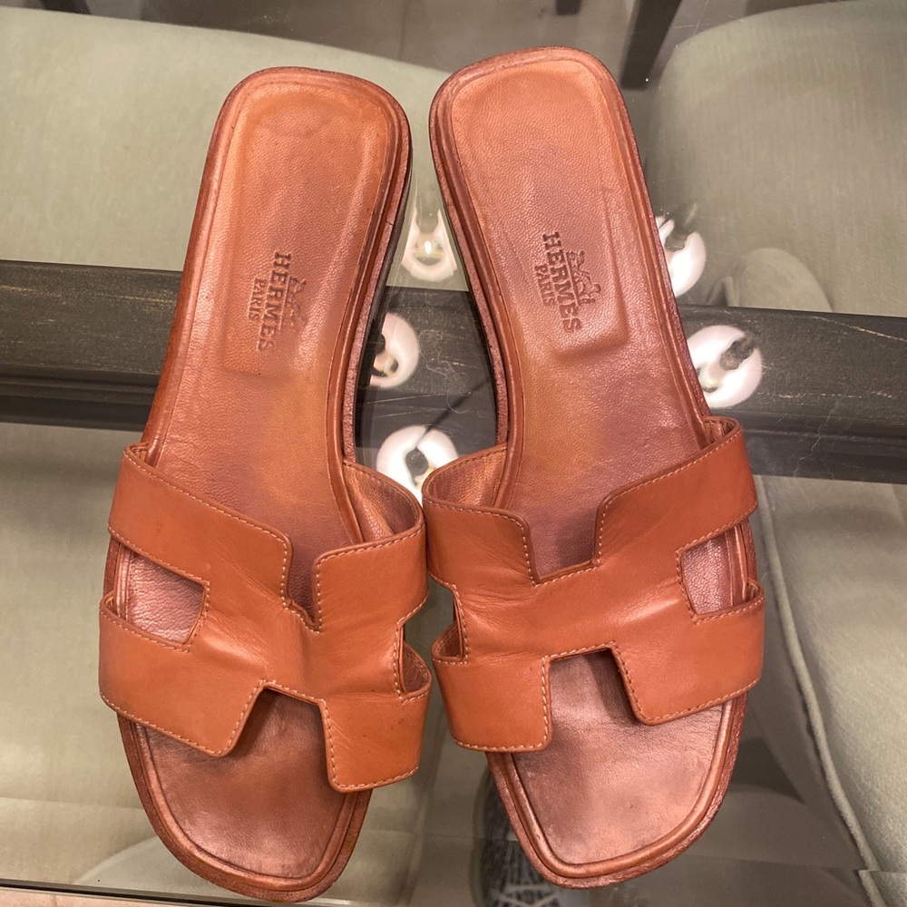 Hermès Oran Sandal 37